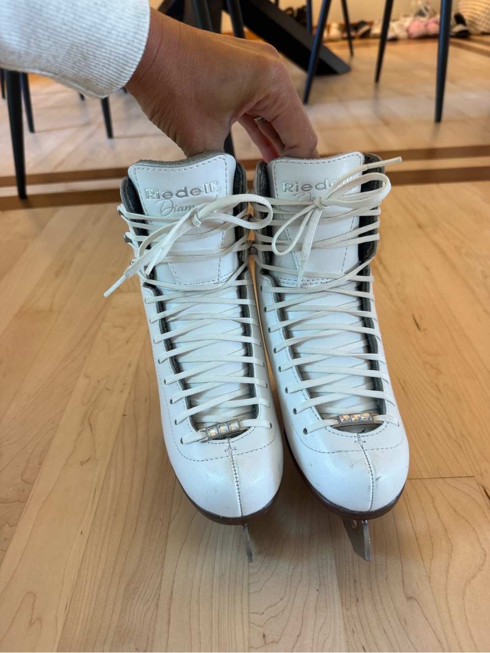 Riedell Diamond White Girls' Figure Skates - Youth